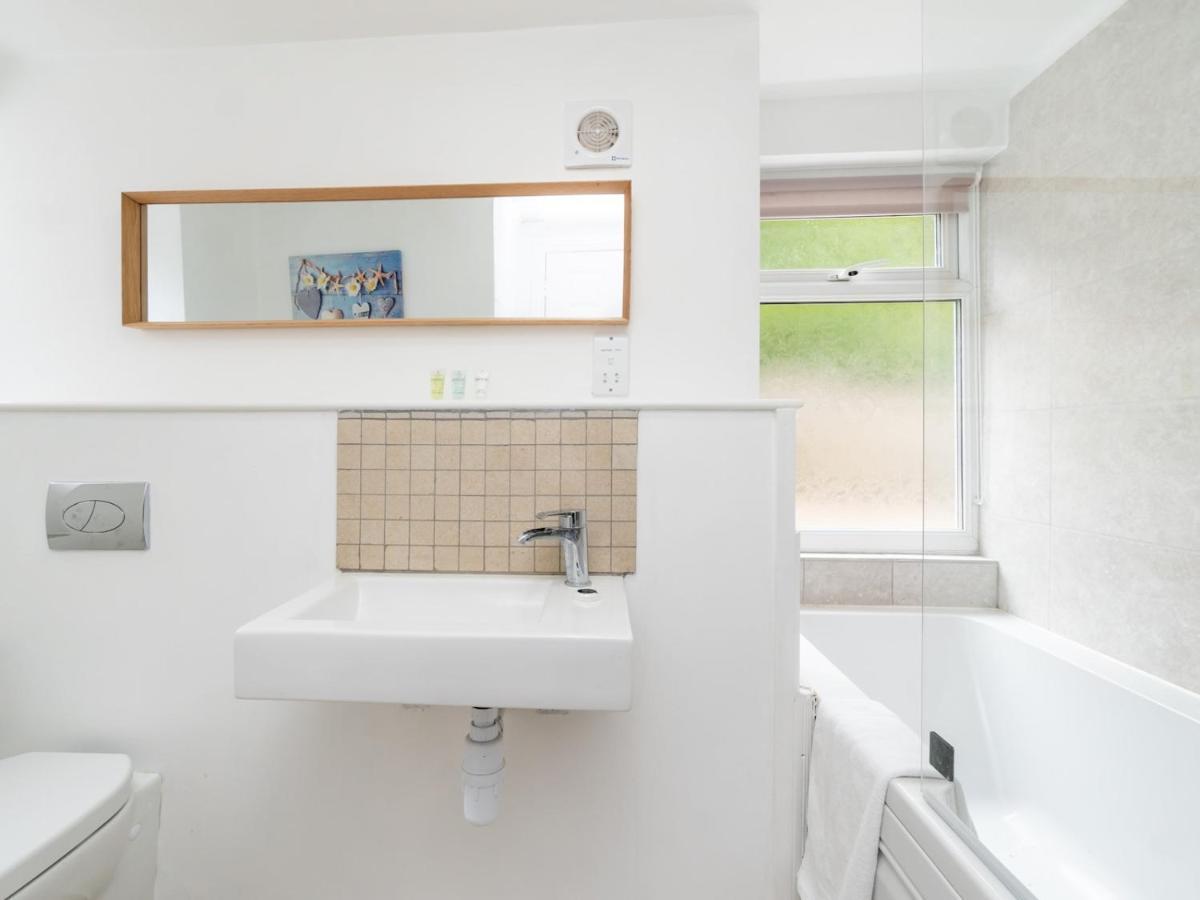 Pass The Keys Lovely 1 Bed Apartment With Free Parking Бат Экстерьер фото